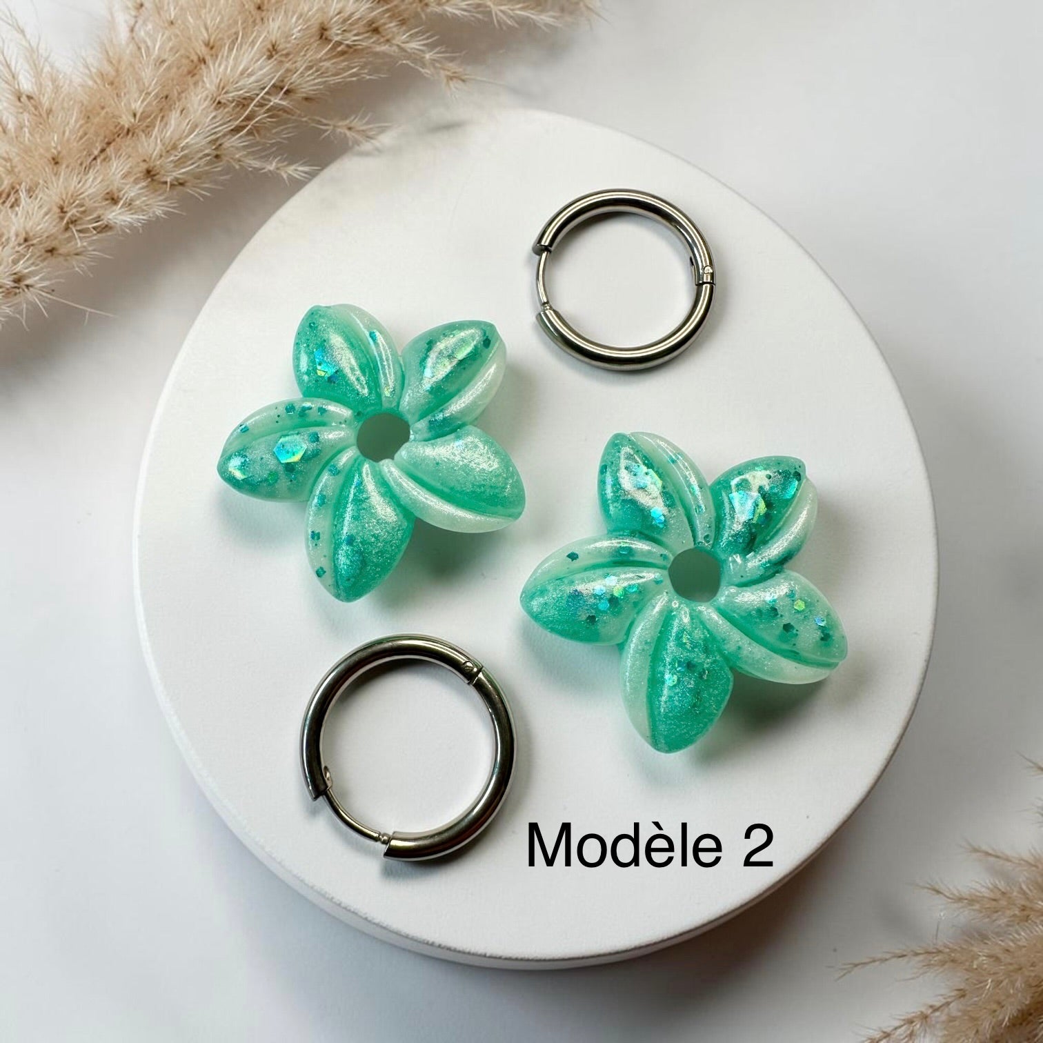 Pampilles fleur turquoise — résine multicouches