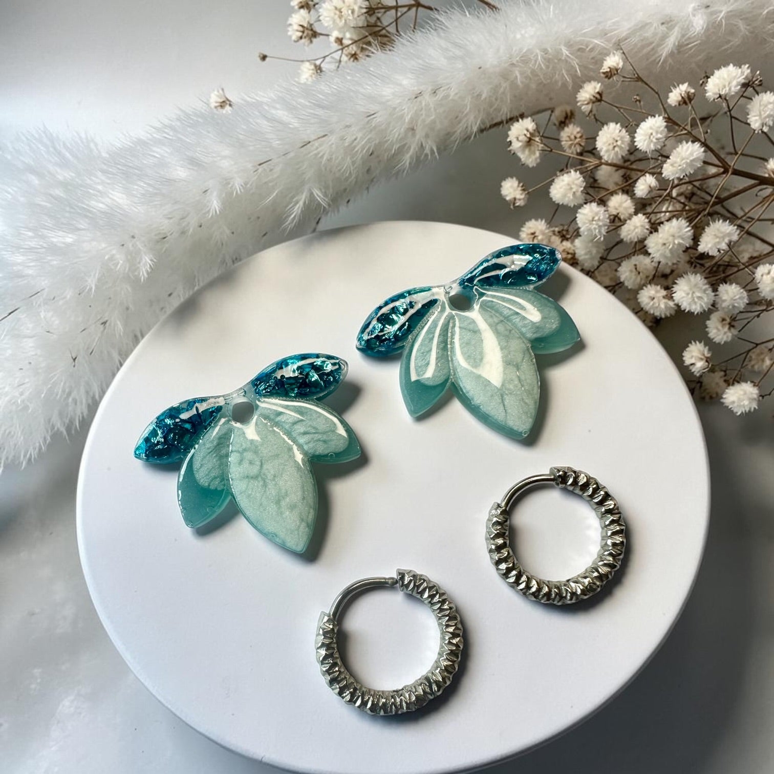Pampilles interchangeables en résine – forme lotus paillettes