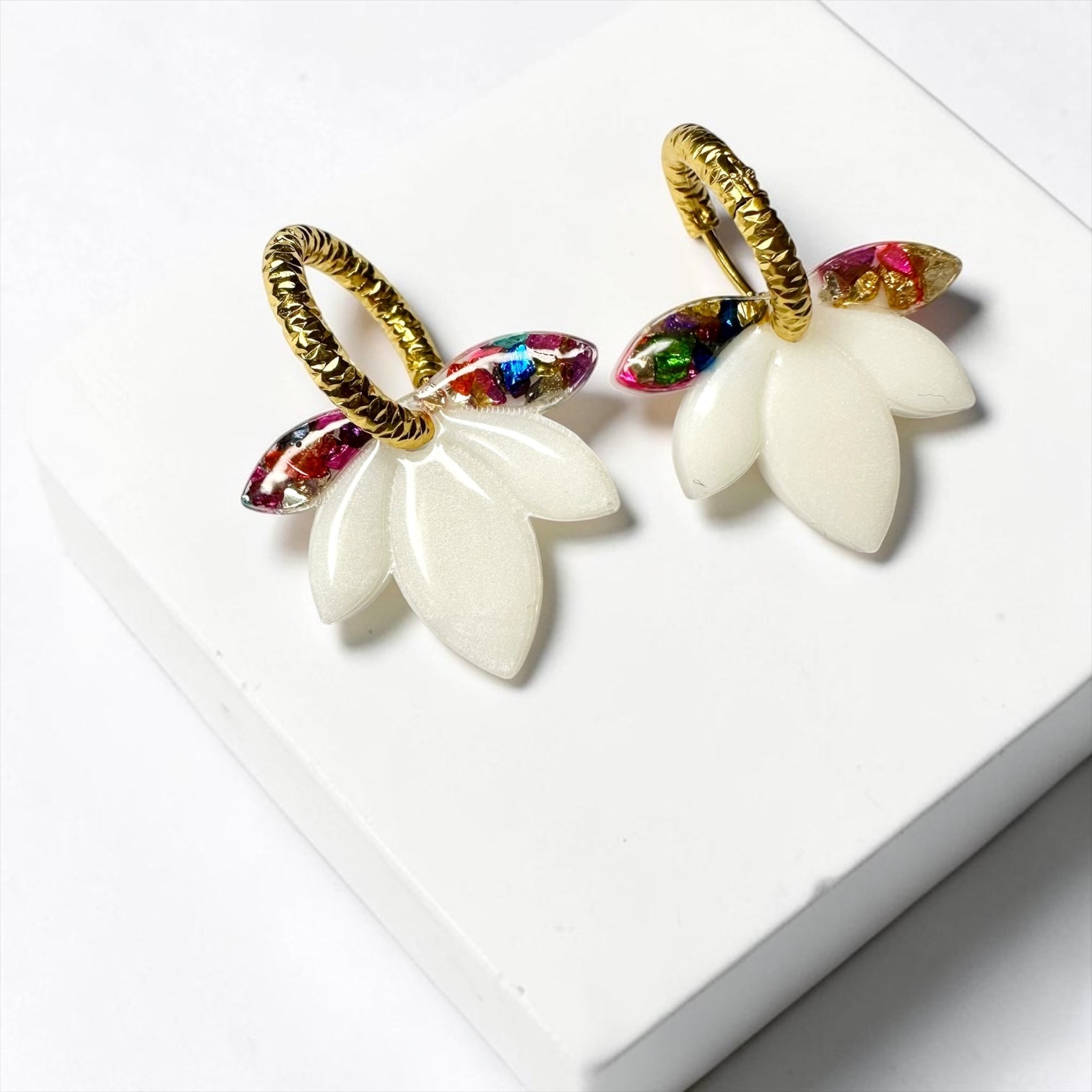 Pampilles interchangeables en résine – forme lotus multicolore