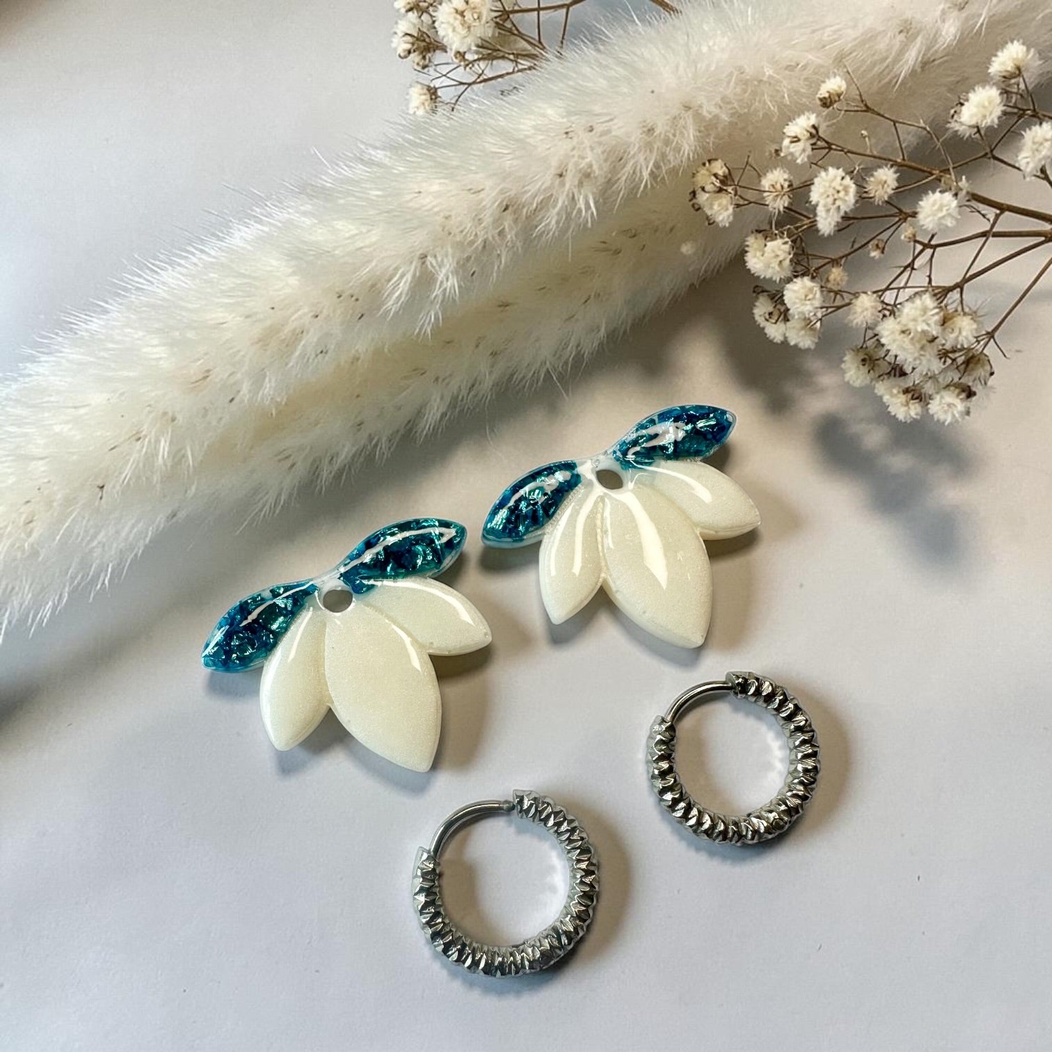 Pampilles interchangeables en résine – forme lotus paillettes